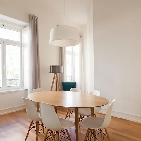 Flh Avenida Da Liberdade Modern Flat アパート リスボン